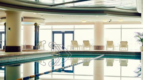 游泳池, 橫濱洲際度假酒店 (InterContinental Yokohama Grand) in 橫濱