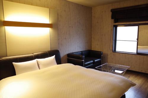 Deluxe Double Room with Extra Bed