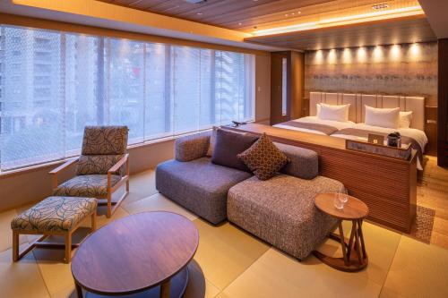 宝塚温泉 ホテル若水Suite Room with Private Jacuzzi