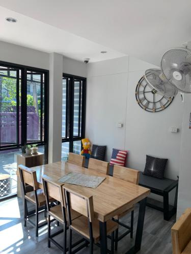 Youniverse Homestay – Chiang Mai, IA