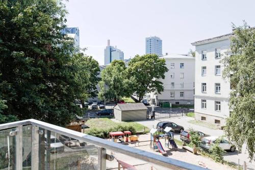 Central apartments, Quiet with Free Parking and AC., Tallinn (photo 7)