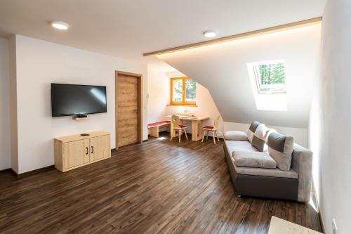 One Bedroom Apartment