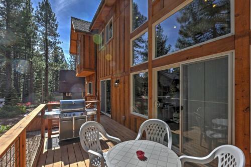 Gorgeous South Lake Tahoe Home with Private Hot Tub! - image 4