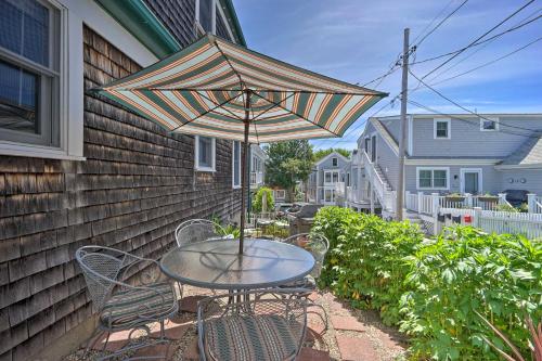 Splendid Provincetown Penthouse Apartment with Deck!