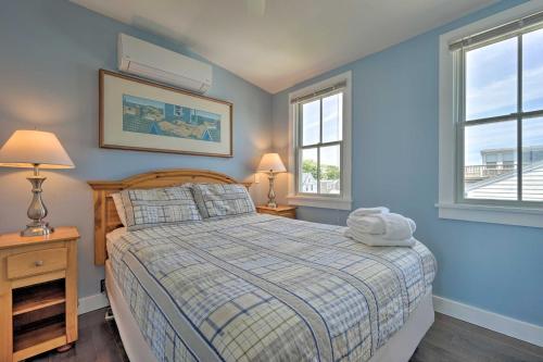 Splendid Provincetown Penthouse Apartment with Deck!