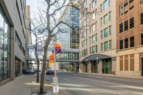 Frontdesk R&T Lofts Downtown Des Moines - image 9