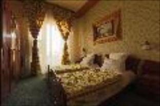 Bucharest Comfort Suites Hotel - image 4