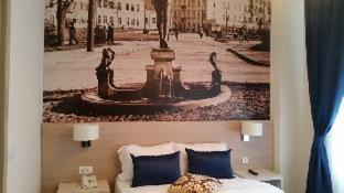 Five Points Square - City Center, Belgrade (photo 3)
