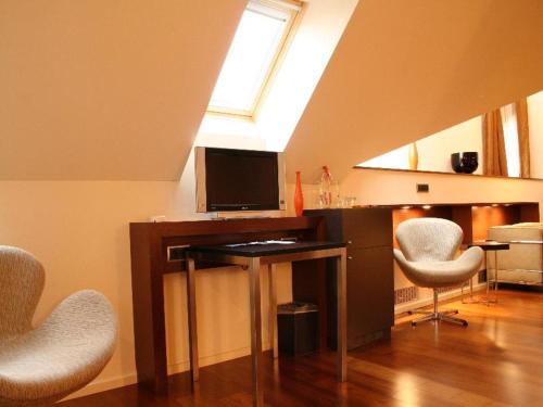 987 Design Prague Hotel, Prague (photo 11)