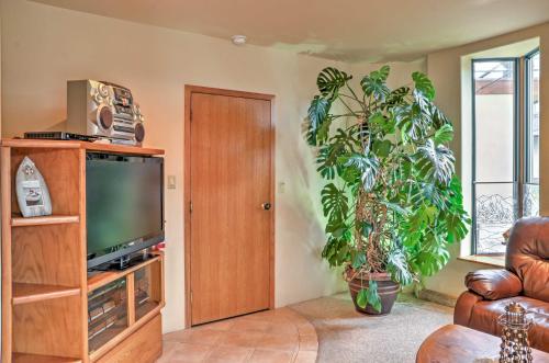 Spacious Lake Tahoe Waterfront Retreat with Hot Tub!