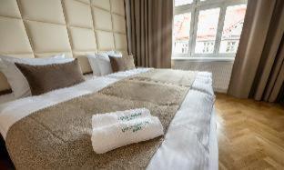 Letna Garden Suites - image 6
