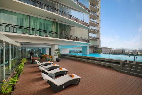 ユアン ガーデン パサール バル