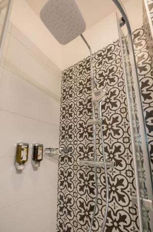 Letna Garden Suites - image 14
