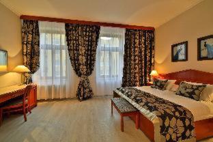 Carlton, Prague (photo 2)