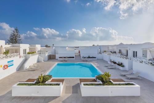 Flower Beach Suite 20 5