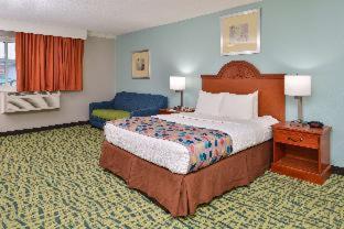 Best Western Plus Holiday Sands Inn and Suites