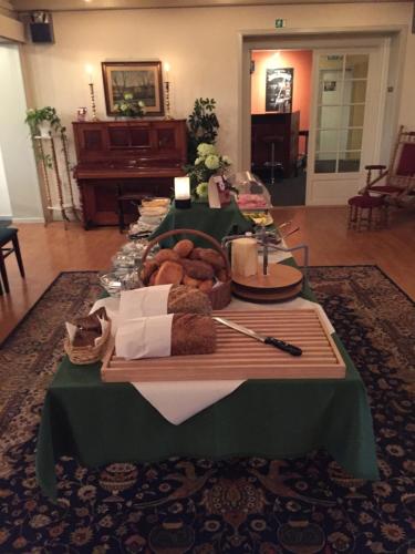 อาหารและเครื่องดื่ม, Hotel Medio Fredericia in เฟรเดอริเซีย