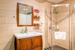 Wenjun Courtyard Hotel ---5 mins walk from Tonghuimen metro station, near Tianfu square, close by culture park and Sichuan opera house, English speaking service, local tours