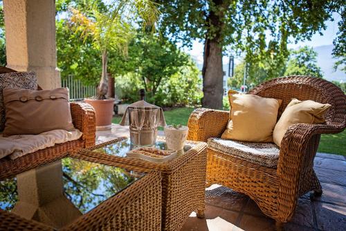 อาหารและเครื่องดื่ม, โอ๊กทรีลอดจ์ (Oak Tree Lodge) in พาร์ล