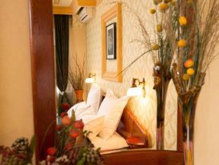 Bucharest Comfort Suites Hotel - image 9