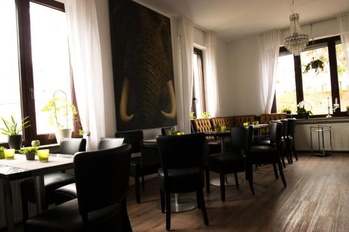 Lazarus Hotel & Restaurant 5