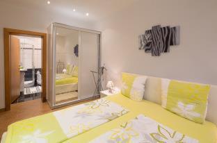 Montelux Apartments - image 12
