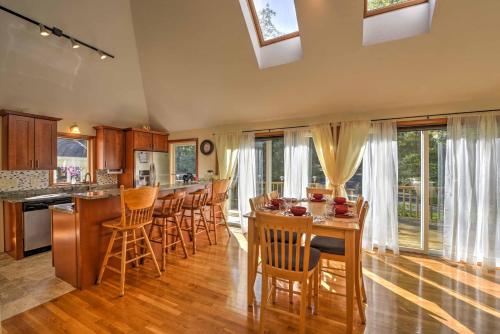 East Falmouth Home with Deck and Grill 4 Mi to Beach! in East Falmouth, USA