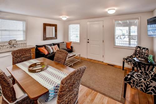 Recently Renovated LBI Apt with Deck on Beach Block!