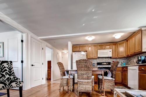 Recently Renovated LBI Apt with Deck on Beach Block! in Beach Haven, USA