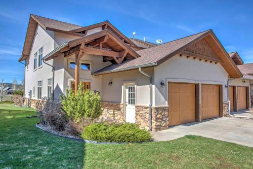 Pagosa Springs Mountain Haven 5 Mi to Hot Springs in Pagosa Springs, USA