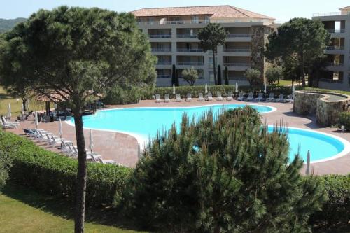 Appartement vue piscine dans résidence de standing - Location saisonnière - Porto-Vecchio