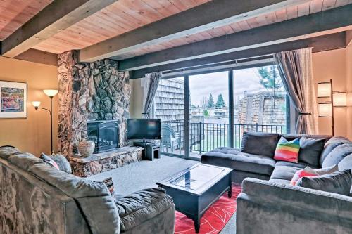 Quiet South Lake Tahoe Condo about 1 Mi to Keys Beach! - image 3