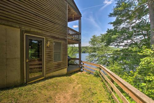 Waterfront New England House on Wickaboag Lake!