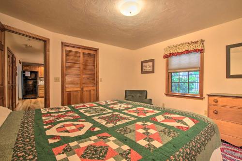 Waterfront New England House on Wickaboag Lake! - image 4