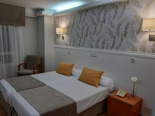 Hotel Almirante - image 3