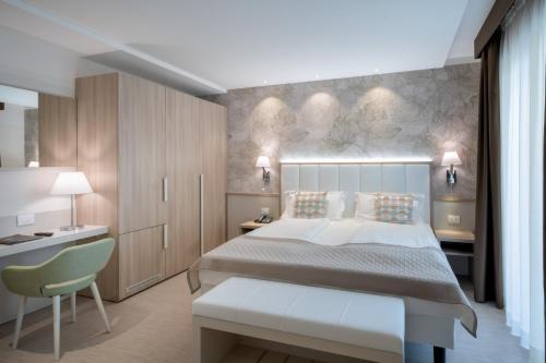 International Beach Hotel Room Type - Superior Double Room