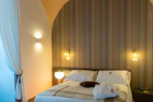 Superior King Room image 2