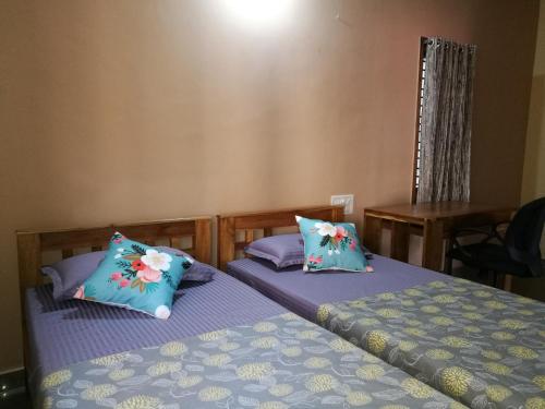 Stayin 2 bedroom independent house