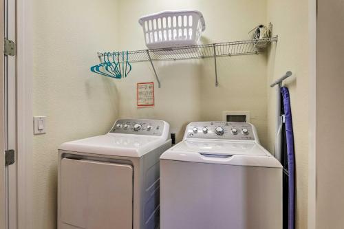 Spacious Upscale Family Home Pool 6 Mi to Disney - image 6