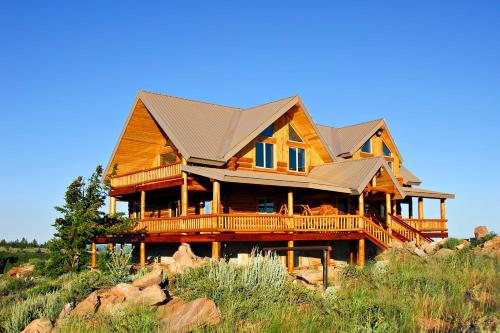 Luxe Lodge in the Tetons for Large Group Retreats! Rexburg