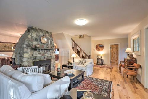 Lovely Homer Retreat with Patio on Skaneateles Lake! - image 3