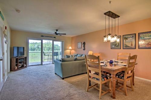 Peaceful Ocean View Condo with Pool and Bay Access in Ocean View, USA