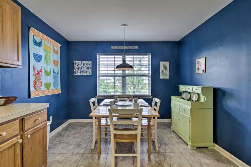 Peaceful Ocean View Condo with Pool and Bay Access in Ocean View, USA