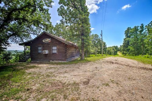 . Studio with Mtn Views, 1mi to Thorncrown Chapel!