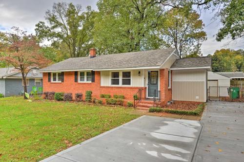 Charlotte Area Home with Patio - 6 Miles to Downtown