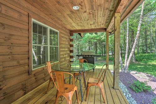 Palmerton Cabin w/ Game Room ~ 5 Mi to Blue Mtn in Palmerton