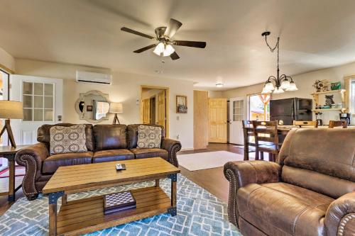 Bryson City Family Cabin - Mins to Smoky Mountains photo 4
