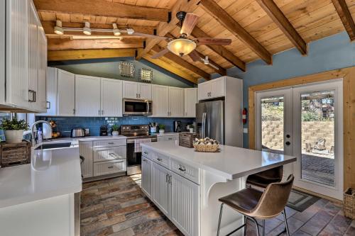 Prescott Cabin with Deck and Mtn Views 4 Mi Downtown! - image 5