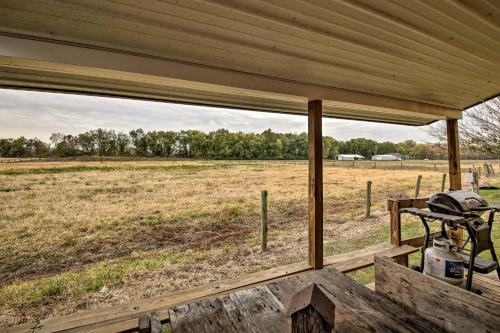 The Bovard Lodge Rustic Cabin Near Ohio River! - image 9
