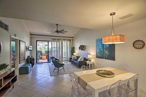 Modern Palm Springs Townhouse - Steps From Pool! - image 6